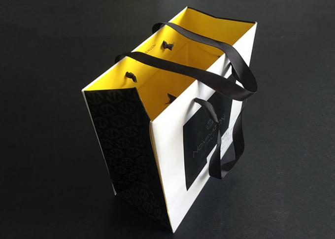 Τυπωμένες τσάντες εγγράφου λαβών κορδελλών οι δώρο φέρνουν το λευκό Μαύρο μέσα κίτρινος Greaseproof