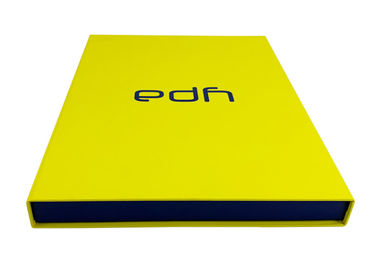 Κίτρινο κιβώτιο δώρων χρώματος διαμορφωμένο βιβλίο, τοπ κιβώτια κτυπήματος χαρτονιού με τη μαγνητική σύλληψη